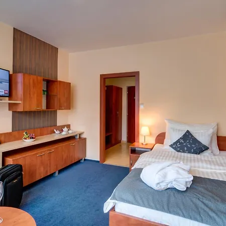 Hotel Lc - 3*