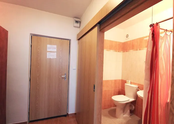 Szálloda Lc - 3*