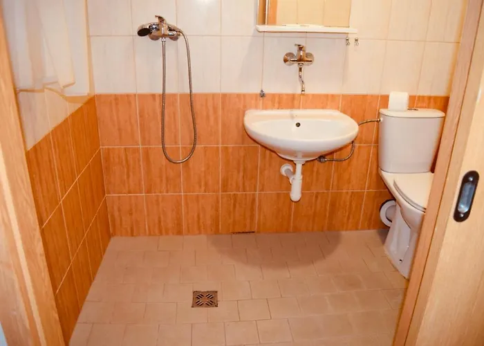 Szálloda Lc - 3*