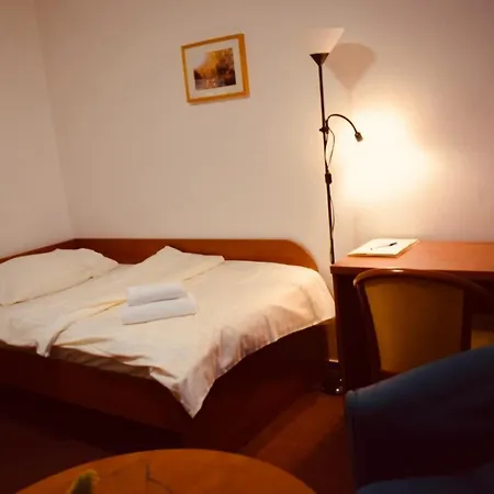 Hotel Lc - Ostrawa