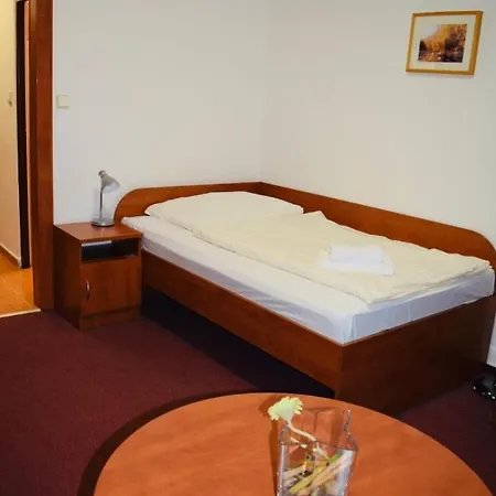 Hotel Lc - 3*